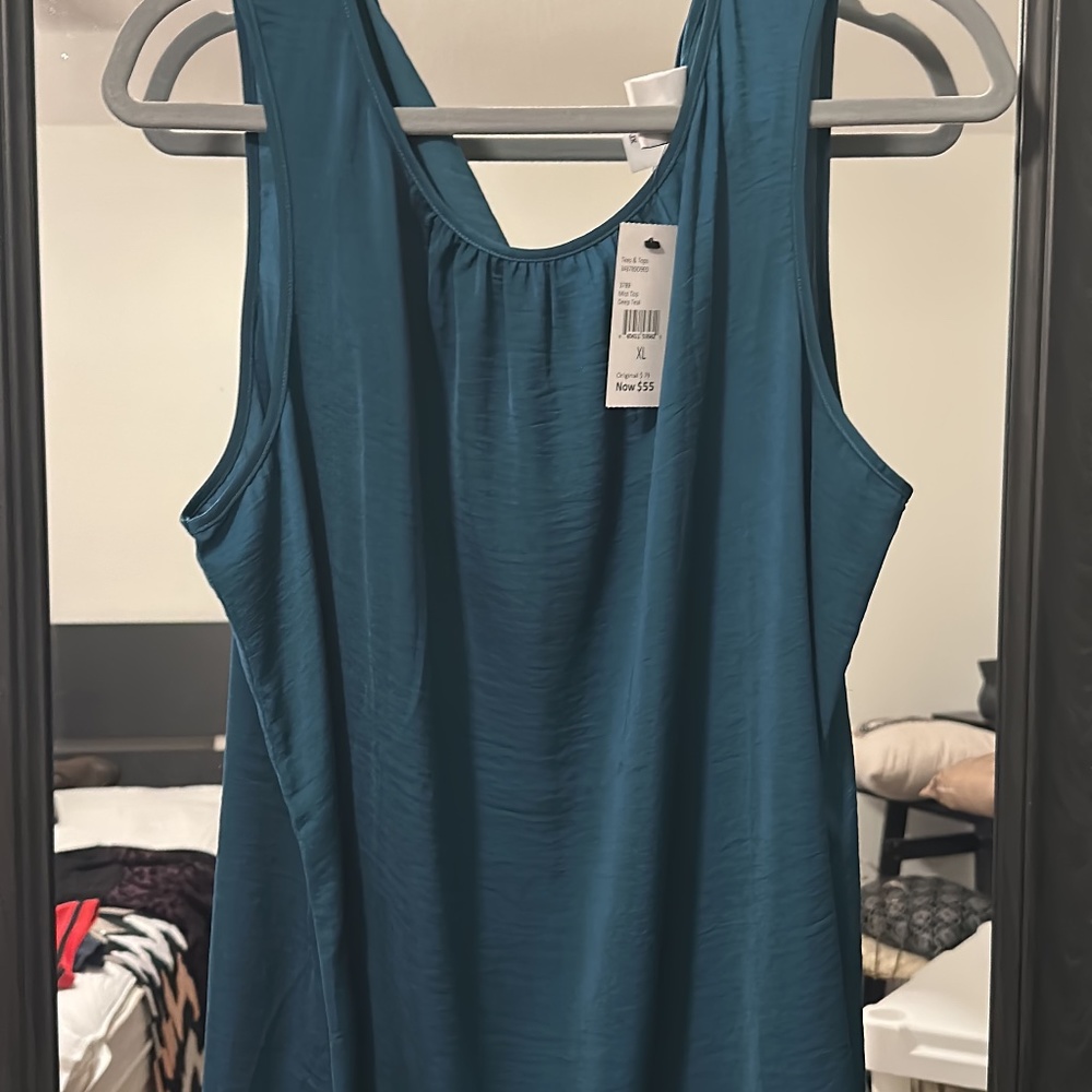 NWT Cabi Tank